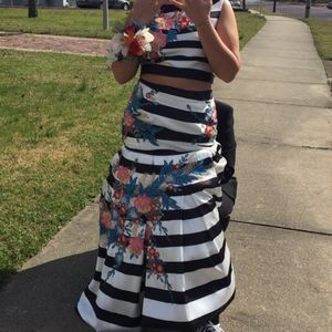 Black and White Floral Two Piece Prom Dress